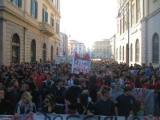 Studenti in piazza in tutta Italia
