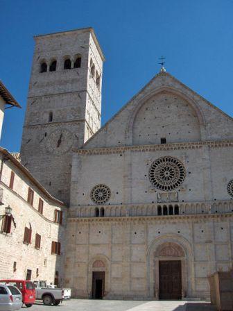 Facoltà di Turismo di Assisi a rischio chiusura