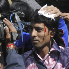 Scontri tra studenti e polizia in India