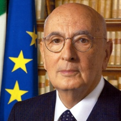 Napolitano: “I problemi dei giovani sono quelli dell’Italia”