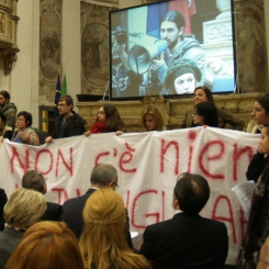 Protestano gli studenti a Macerata: “Niente da inaugurare”