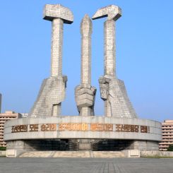 Nord Corea, universitari “dirottati” sui cantieri di Stato