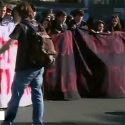 Studenti in piazza in tutta Italia. Tensione a Milano e Palermo, a Roma corteo non autorizzato