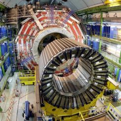 Errore della strumentazione al Cern, i neutrini non sono più veloci della luce