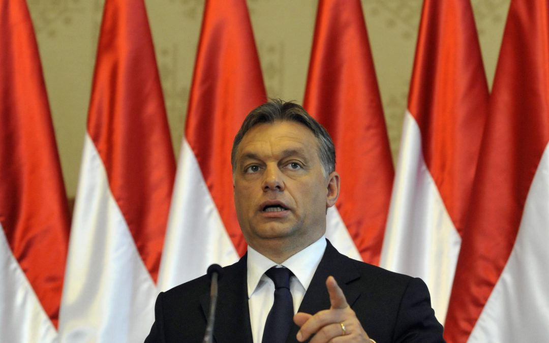 Ungheria verso l’autoritarismo politico: ridotta l’autonomia delle università, divieto per i laureati di cercare lavoro all’estero
