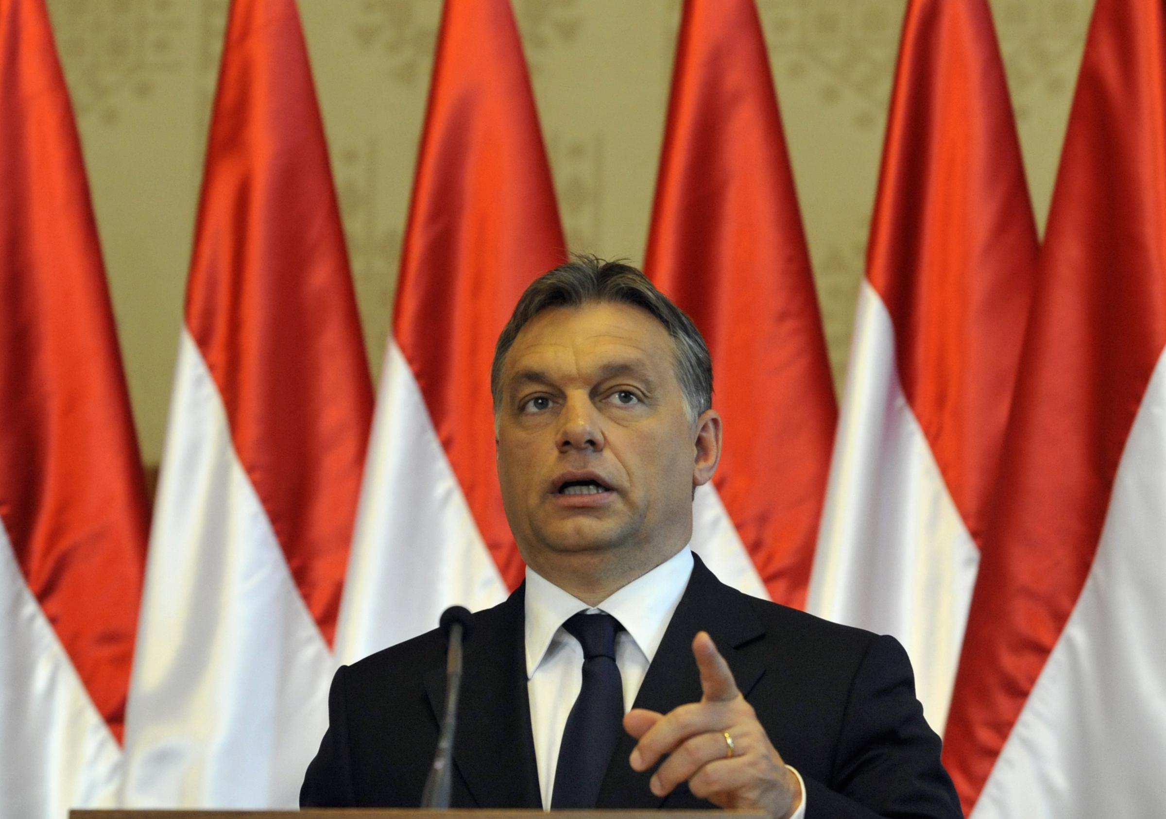 Ungheria meno autonomia all'Universita e divieto di lavoro all'estero