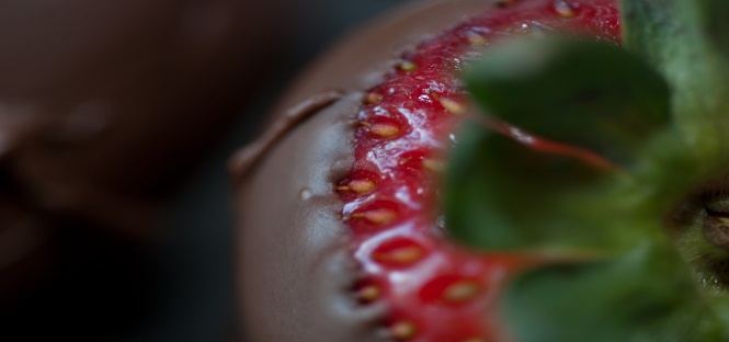 Dall’Università di Warwick la gioia dei golosi: arriva il cioccolato che fa bene come la frutta