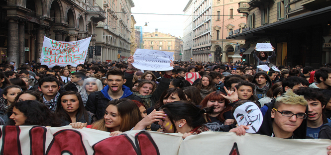 Giornata internazionale dello studente 2016, le associazioni scendono in piazza