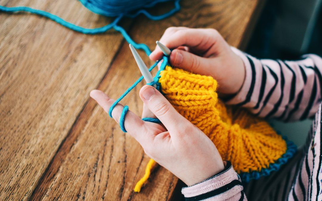 L’università Bicocca apre l’aula per il lavoro a maglia.