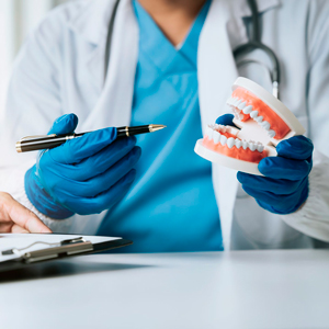 Odontoiatra, guida al percorso di studi e sbocchi professionali