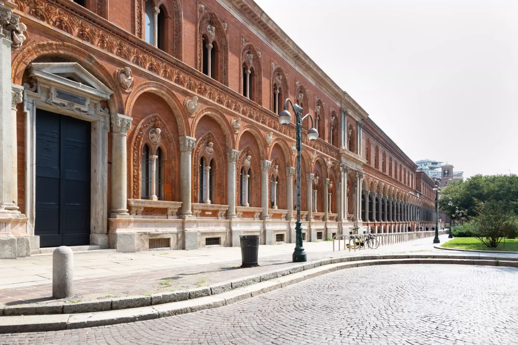  la Statale di Milano si impegna a guidare la nostra società verso un’evoluzione innovativa nel mondo dell'AI, responsabile e consapevole.