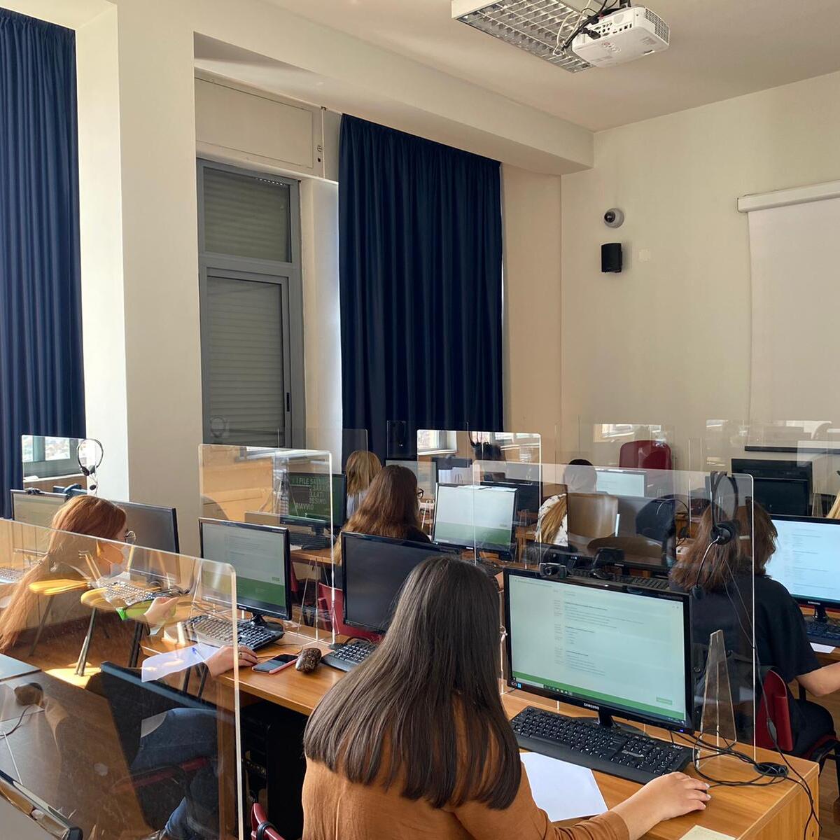 Università Suor Orsola - Molti corsi di laurea per molte lauree abilitanti