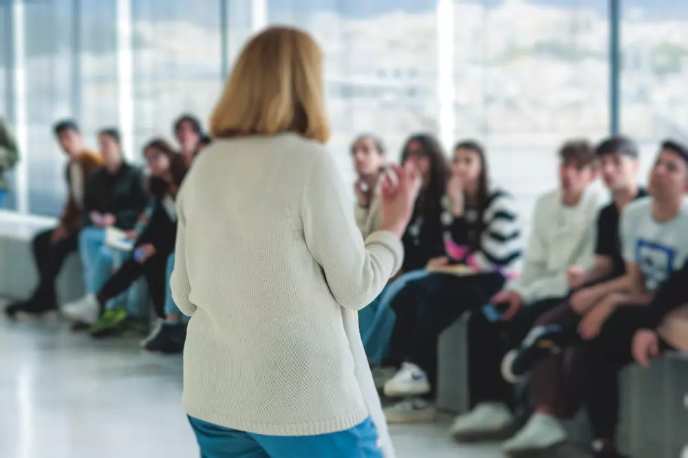 Scuola: Oltre 41mila nuovi docenti assunti, confermati quasi 58mila insegnanti precari di sostegno