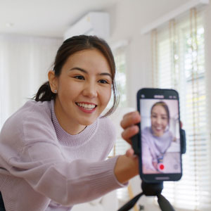 Laurea per influencer, le nuove regole della Cina