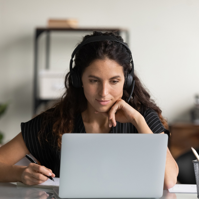 Università Telematiche: oltre 300 mila studenti scelgono l'online