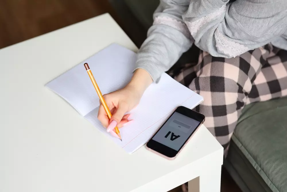 AI per studiare all’università con strumenti di intelligenza artificiale usati per appunti, riassunti e preparazione esami