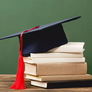Tesi di laurea magistrale: come scegliere il relatore, strutturare la ricerca e consegnare nei tempi